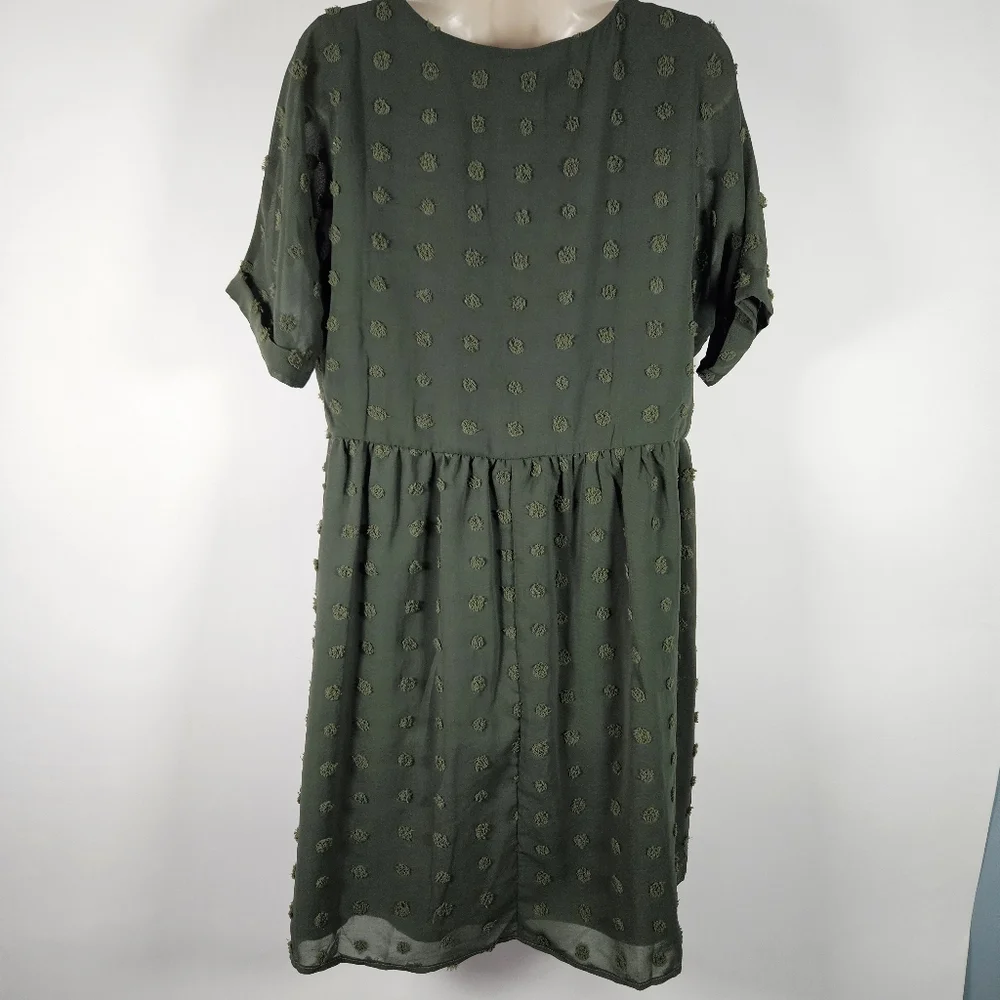 Kirundo Women’s Army Green Dress Size M V Neck Swiss Dot Ruffles NWT - Picture 2 of 10